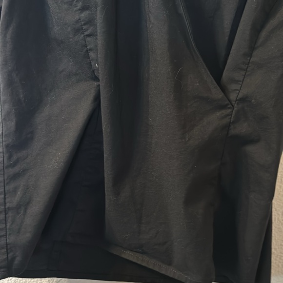 Worthington stretch black deep vneck polo size 4 - Picture 2 of 5